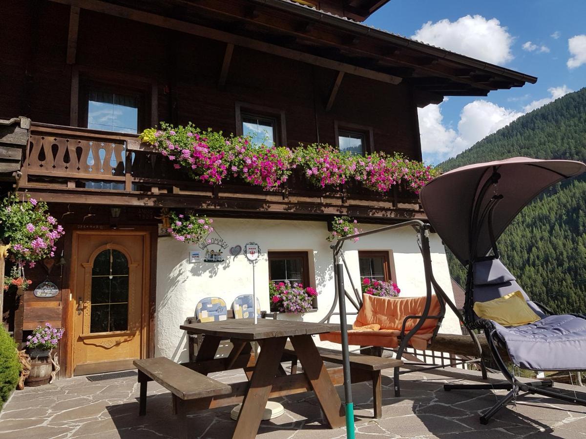 Pension Fuerhapter Mit Bio- Bauernhof Sankt Jakob in Defereggen Exteriör bild